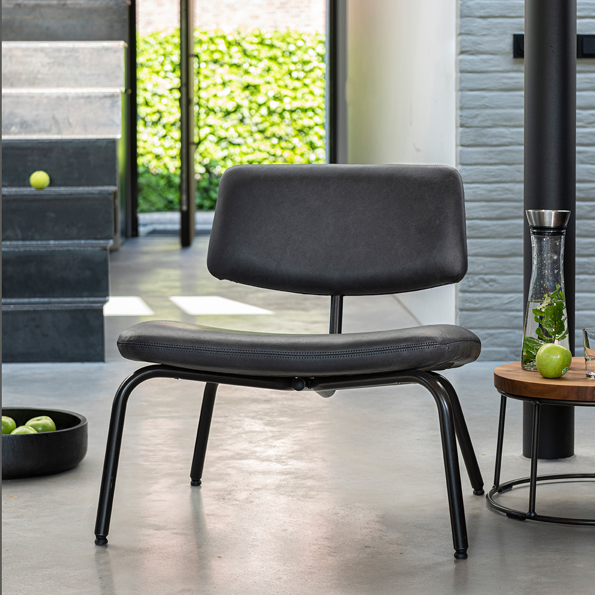 Zipp Armchair LR